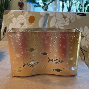 YANKEE CANDLE SEASIDE SILHOUETTE GOLD COLORED TRIO FISH TEA LIGHT CANDLE HOLDER